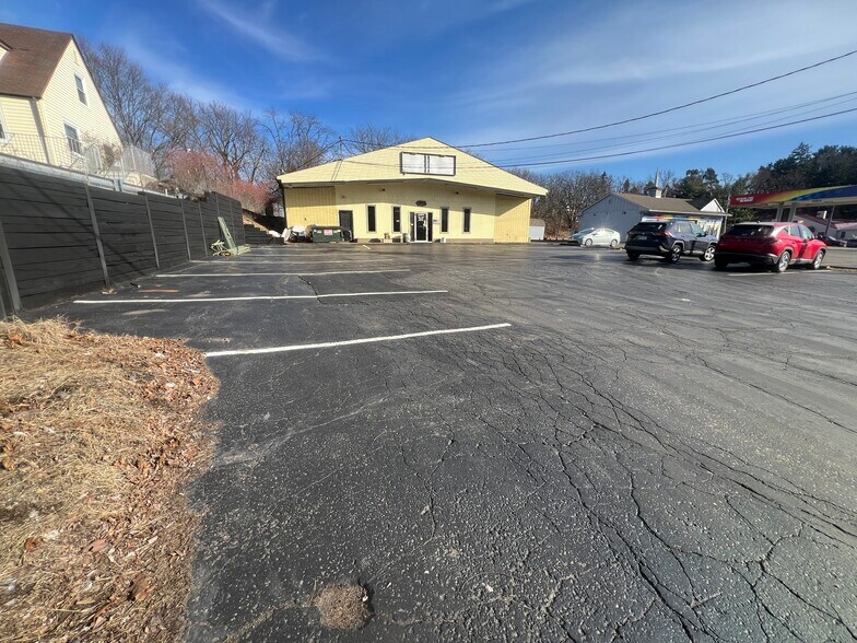 9120 Perry Hwy, Pittsburgh, PA à vendre - Photo de l’immeuble – Image 3 sur 13