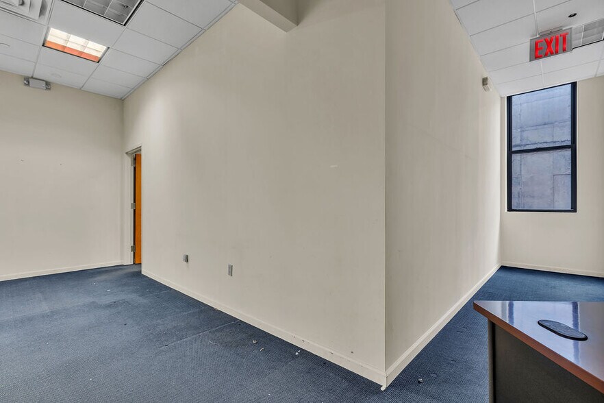55 Main St, Yonkers, NY à louer - Photo intérieure – Image 2 sur 13