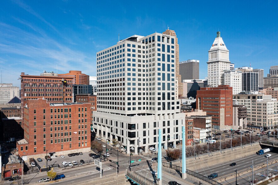 312 Elm St, Cincinnati, OH à louer - Photo principale – Image 1 sur 8