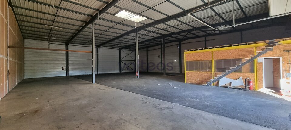 Local d'activités dans Mondouzil à vendre - Photo intérieure – Image 3 sur 4