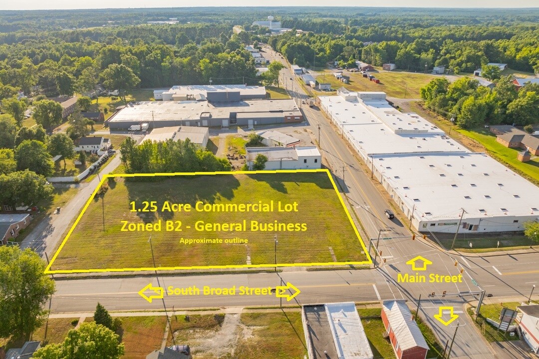 400-416 S Broad St, Kenbridge, VA à vendre Photo de l’immeuble– Image 1 sur 6