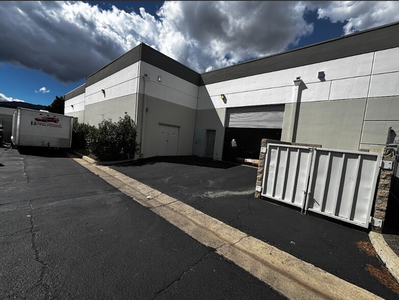 570 Central Ave, Lake Elsinore, CA à louer - Photo de l’immeuble – Image 3 sur 16