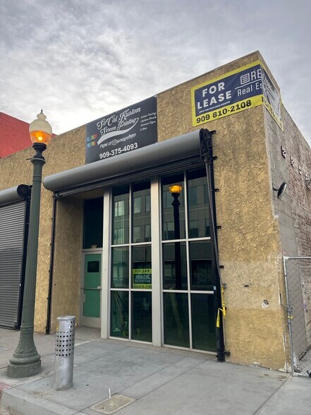 475-479 W 4th St, San Bernardino, CA à louer - Photo de l’immeuble – Image 2 sur 35