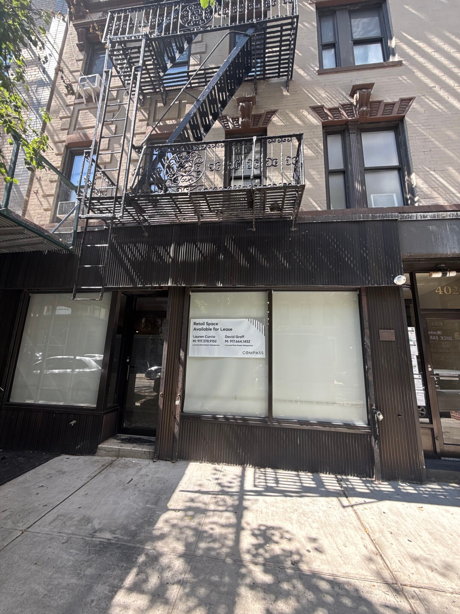 402 E 78th St, New York, NY à louer Photo de l’immeuble– Image 1 sur 5