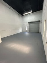 1620-1646 SE Village Green Dr, Port, Port Saint Lucie, FL à louer Photo intérieure– Image 2 sur 2