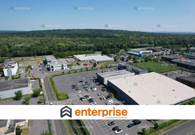 Plus de détails pour Local commercial à louer