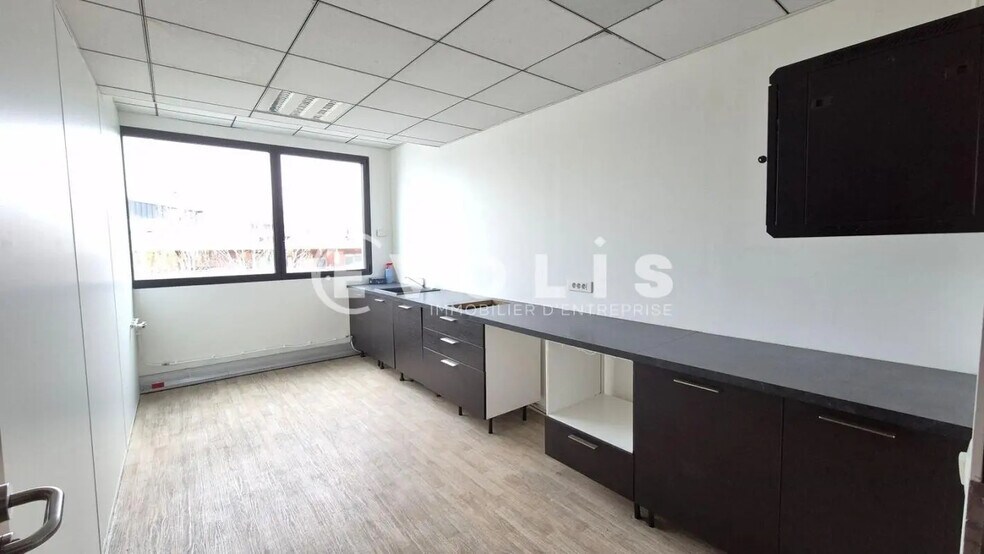 Bureau dans Chelles à vendre - Photo intérieure – Image 3 sur 9