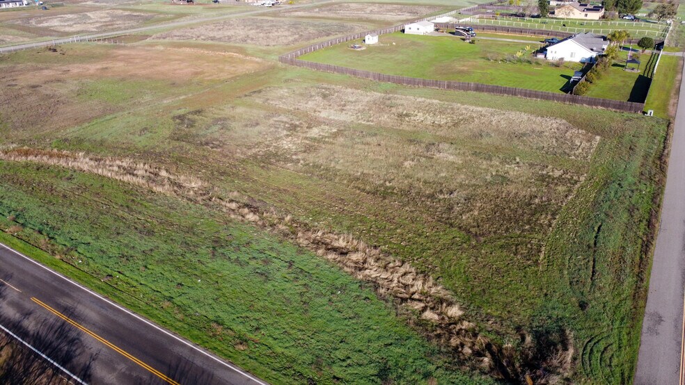 Del Monte Road, Madera, CA à vendre - Photo de l’immeuble – Image 3 sur 3