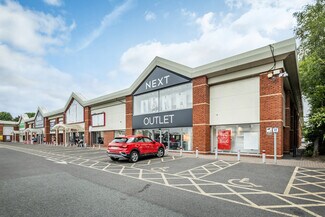 Plus de détails pour Wharf St, Warrington - Local commercial à louer