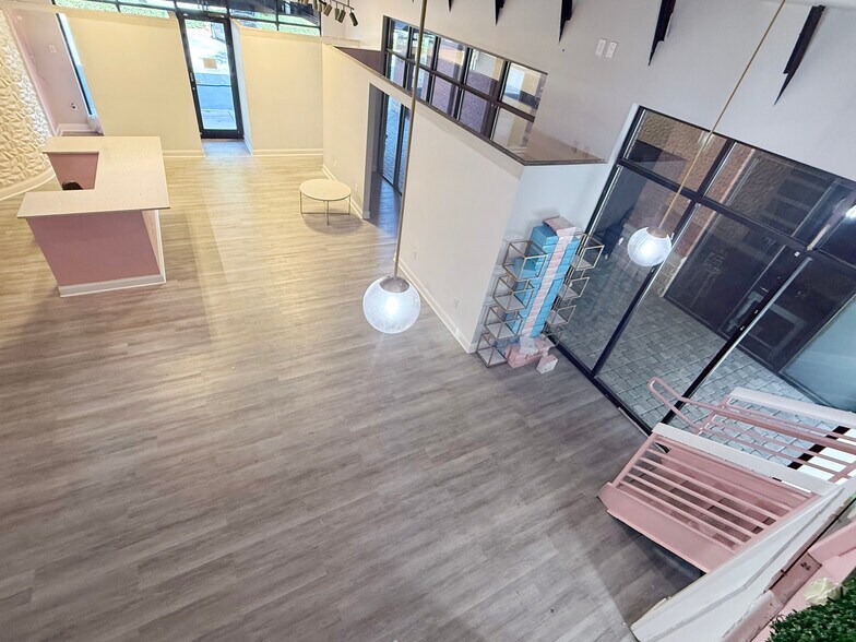 10475 Medlock Bridge Rd, Duluth, GA à louer - Photo de l’immeuble – Image 2 sur 22