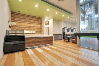 121-189 S Orange Ave, Orlando, FL à vendre Photo intérieure– Image 2 sur 14