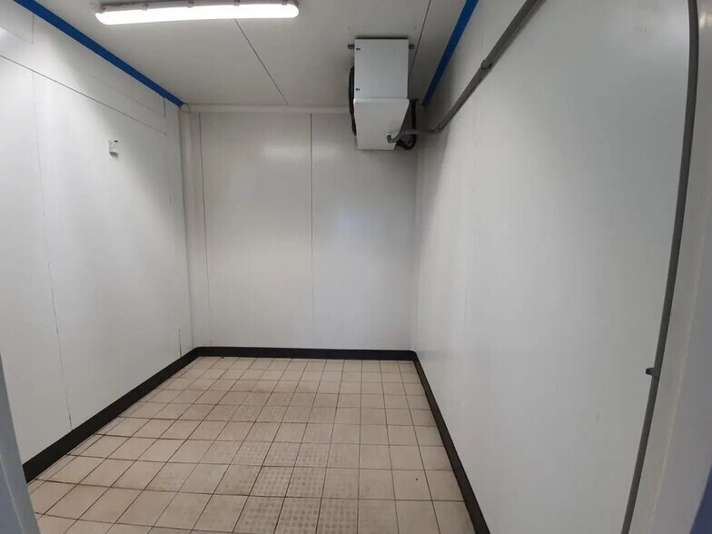 Local d’activités dans Boulogne-Billancourt à louer - Photo intérieure – Image 2 sur 4