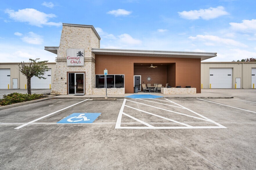 8826 Louetta Rd, Spring, TX à vendre - Photo de l’immeuble – Image 3 sur 8