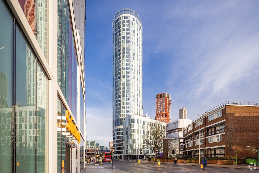 153 Wandsworth Rd, Londres à vendre - Photo principale – Image 1 sur 22
