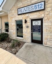 2681 Gattis School Rd, Round Rock, TX à louer Photo de l’immeuble– Image 2 sur 8