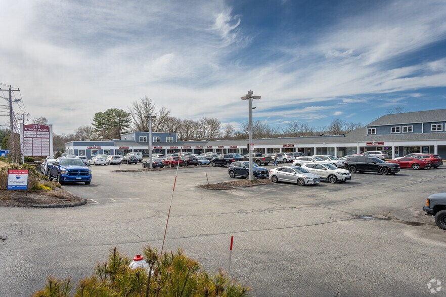 170 Flanders Rd, Niantic, CT à louer - Photo de l’immeuble – Image 3 sur 25