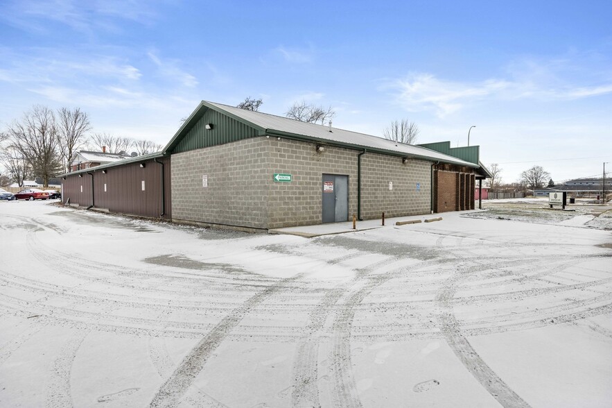 110 Gladiolus St, Momence, IL à vendre - Photo de l’immeuble – Image 2 sur 8