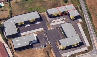 Plus de détails pour 54 Chemin Des Cyprès, Frans - Bureau, Local d'activités à louer