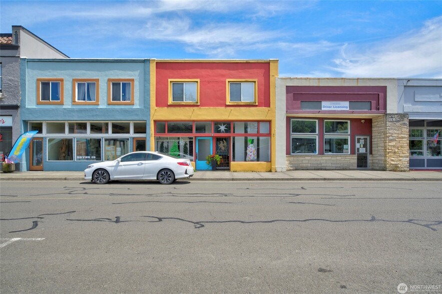 112 1st Ave S, Ilwaco, WA à vendre - Photo de l’immeuble – Image 2 sur 35