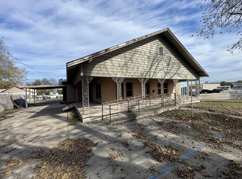 106 W Josephine Ave, Weatherford, TX à louer - Photo principale – Image 1 sur 5