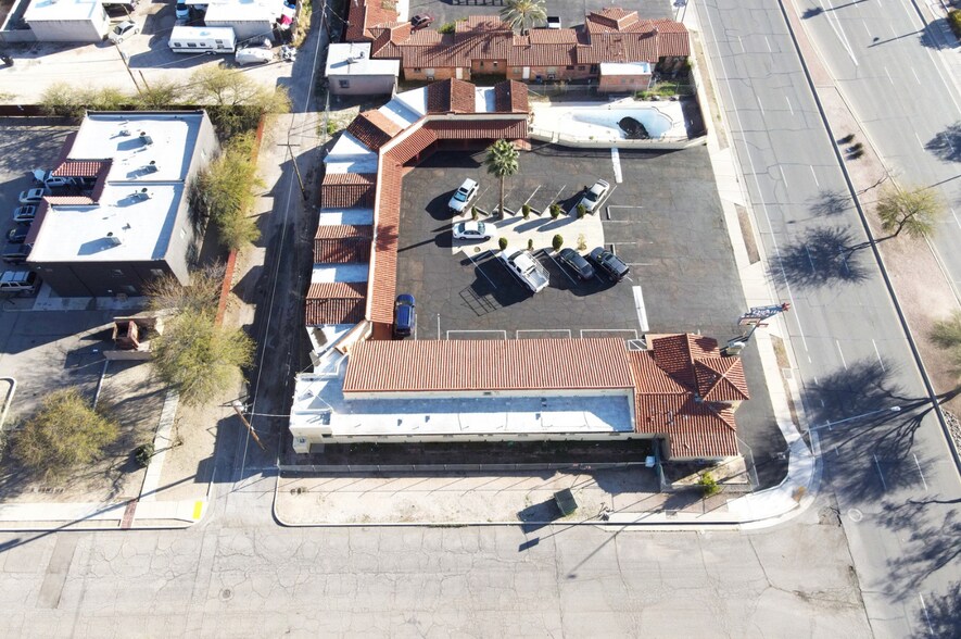 1650 N Oracle Rd, Tucson, AZ à vendre - Photo de l’immeuble – Image 2 sur 28