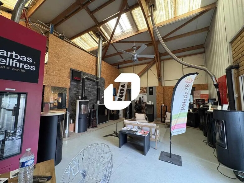 Bureau dans Jouars-Pontchartrain à louer - Photo intérieure – Image 3 sur 10