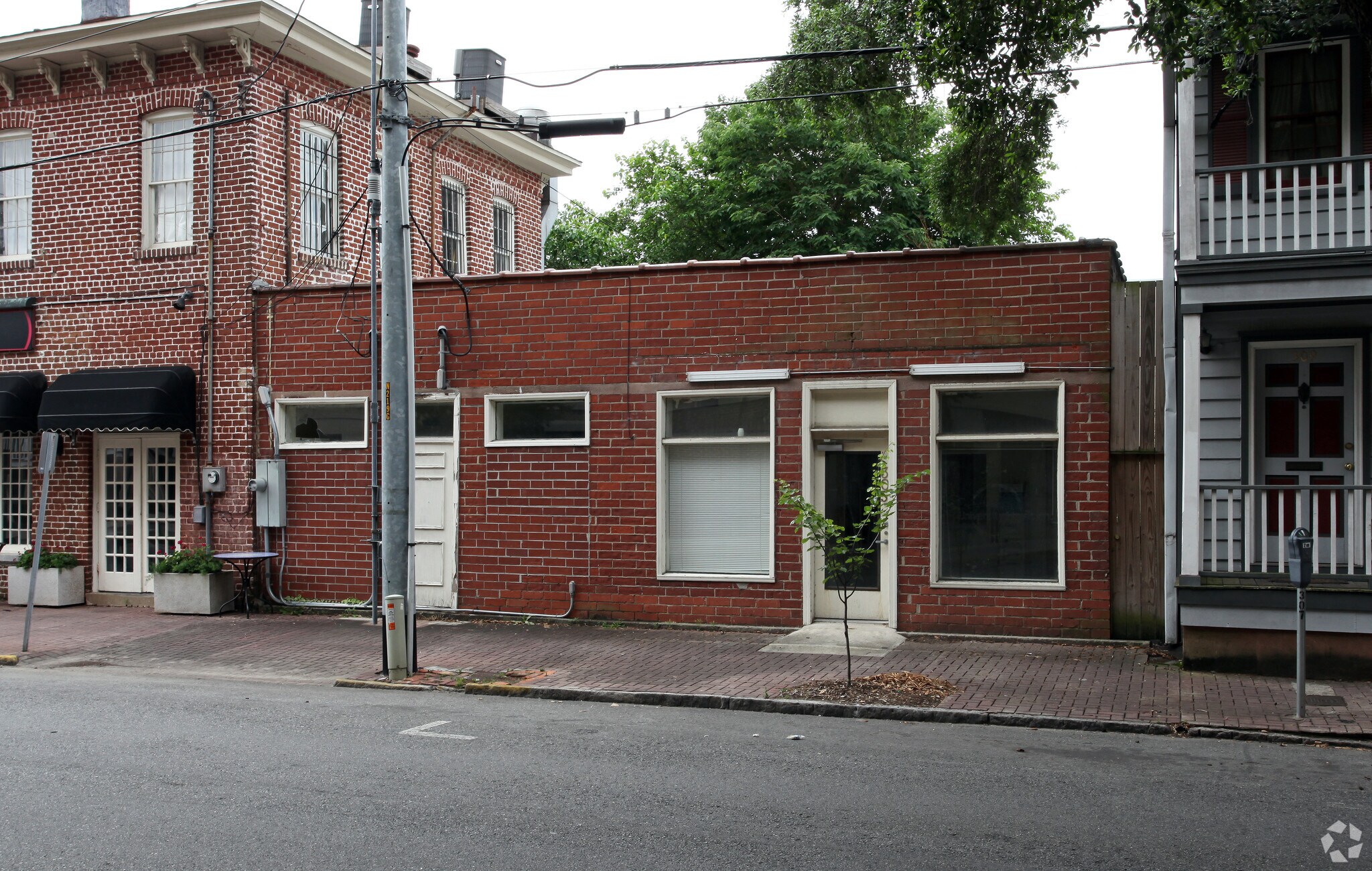 305 W Harris St, Savannah, GA à vendre Photo principale– Image 1 sur 12