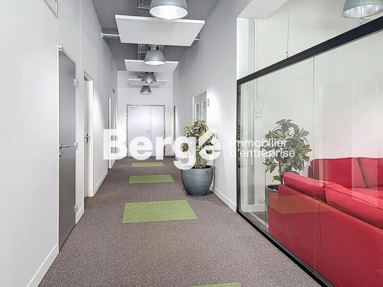 Bureau dans Valbonne à louer - Photo intérieure – Image 2 sur 12