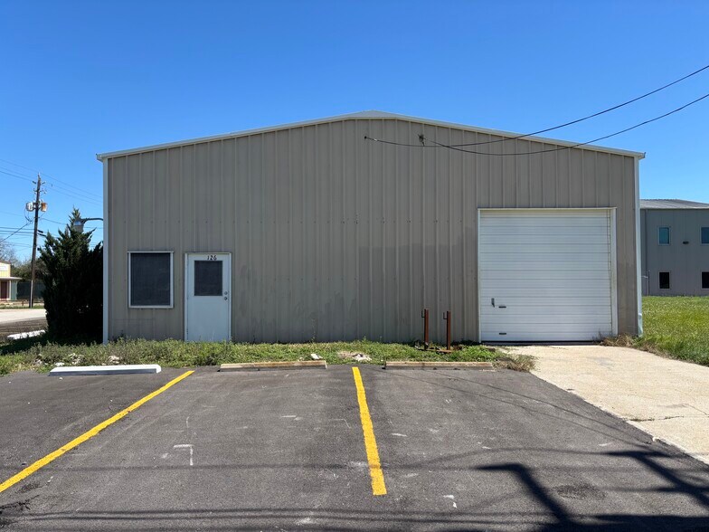 126 N 18th St, La Porte, TX à louer - Photo de l’immeuble – Image 2 sur 5
