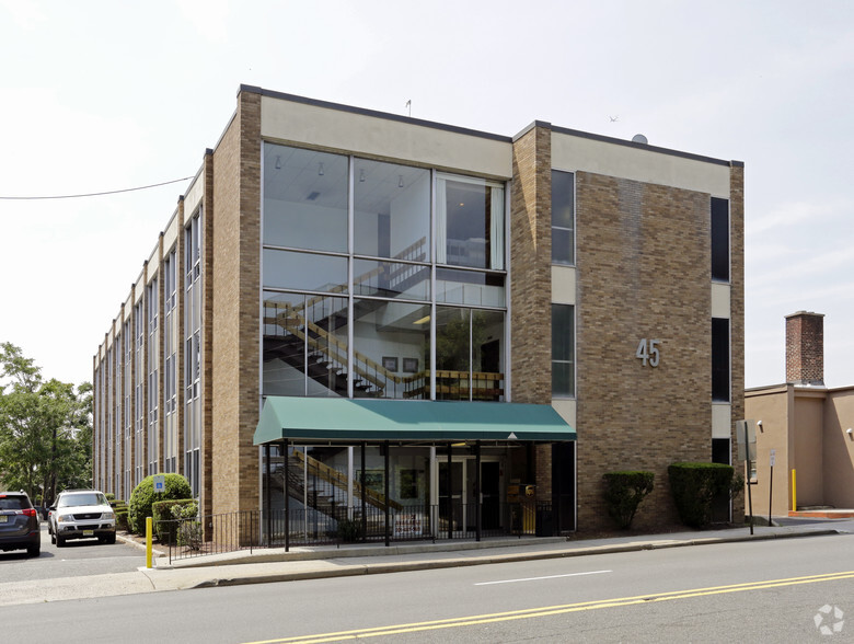 45 Essex St, Hackensack, NJ à louer - Photo principale – Image 1 sur 4