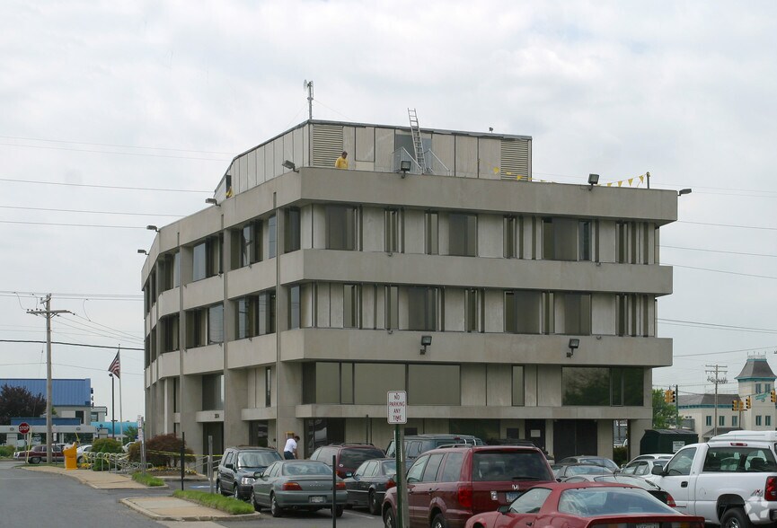 2024 West St, Annapolis, MD à vendre - Photo de l’immeuble – Image 2 sur 7