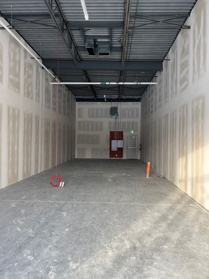 4100 109 Av NE, Calgary, AB T3N 2J1 - Lot 3140 -  - Photo intérieure - Image 1 of 2