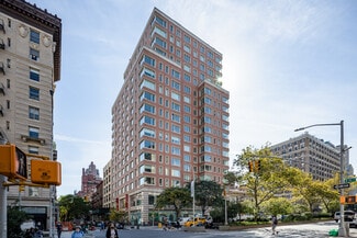 Plus de détails pour 222 W 80th St, New York, NY - Local commercial à louer