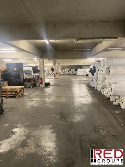 Industriel/Logistique dans Aubagne à louer - Photo de l’immeuble – Image 2 sur 4