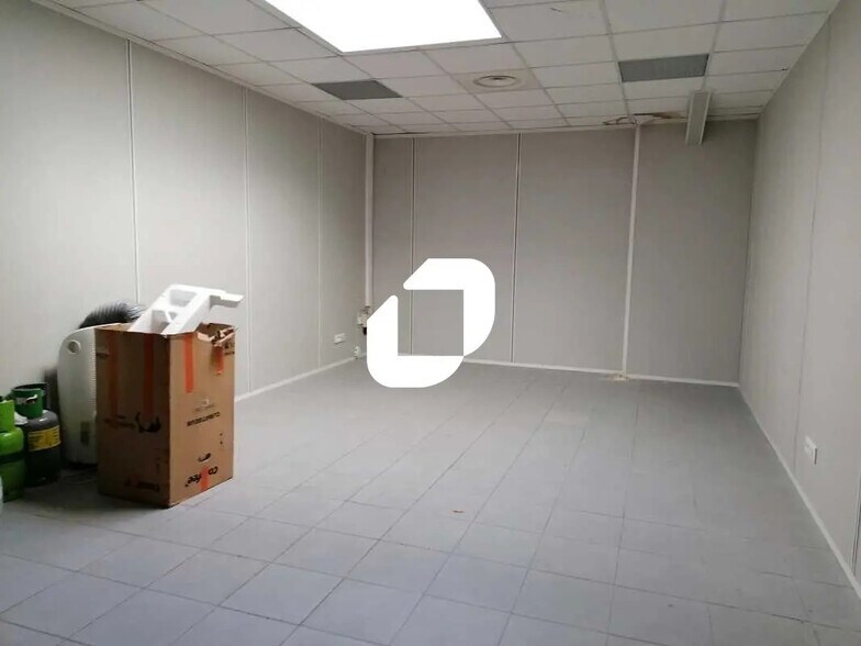 Bureau dans Baillargues à louer - Photo de l’immeuble – Image 3 sur 21