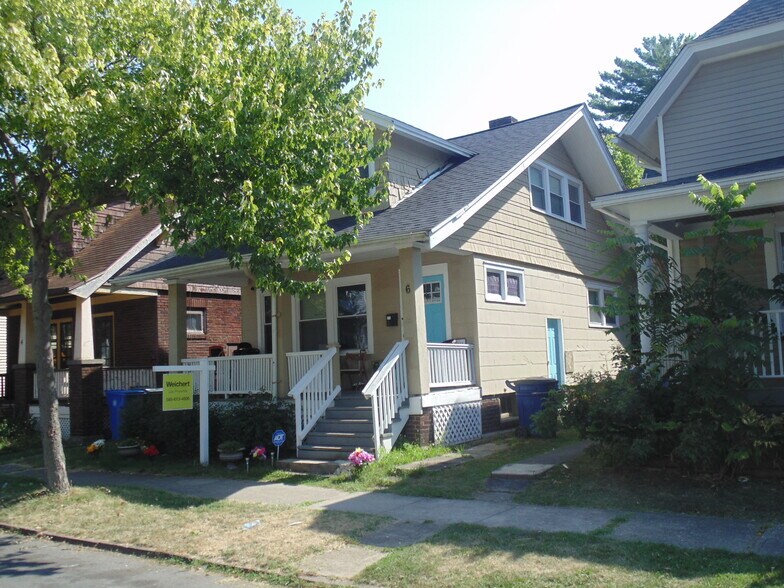 6 Custer St, Rochester, NY à vendre - Photo principale – Image 1 sur 3