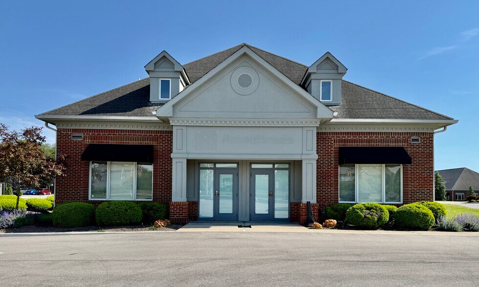 4755 Statesmen Dr, Indianapolis, IN à vendre - Photo de l’immeuble – Image 2 sur 7