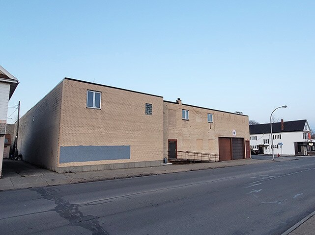 714-718 Hertel Ave, Buffalo, NY à louer Photo principale– Image 1 sur 3