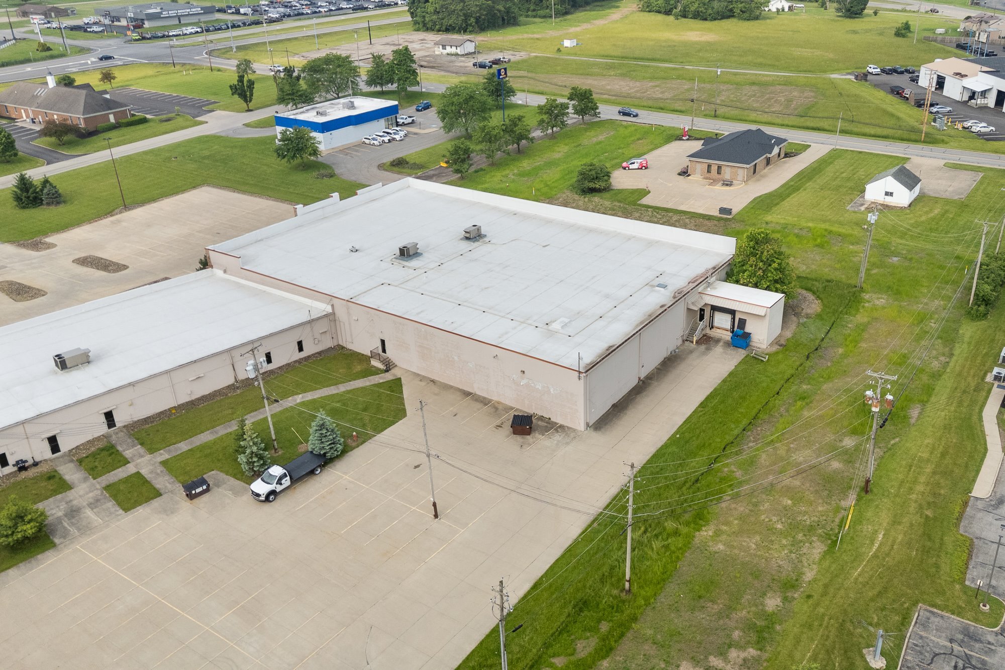 1 Hedstrom Dr, Ashland, OH à louer Aérien– Image 1 sur 26