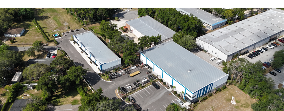 6810 Edgewater Dr, Lockhart, FL à louer - Photo de l’immeuble – Image 2 sur 5