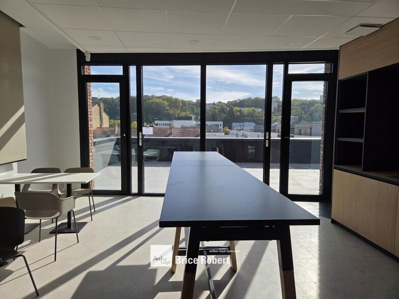 10 Rue Joannès Carret, Lyon à louer - Photo intérieure – Image 2 sur 10
