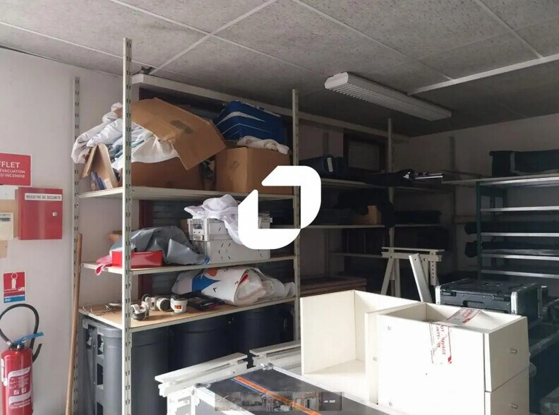 Local d'activités dans Nantes à vendre - Photo de l’immeuble – Image 3 sur 4