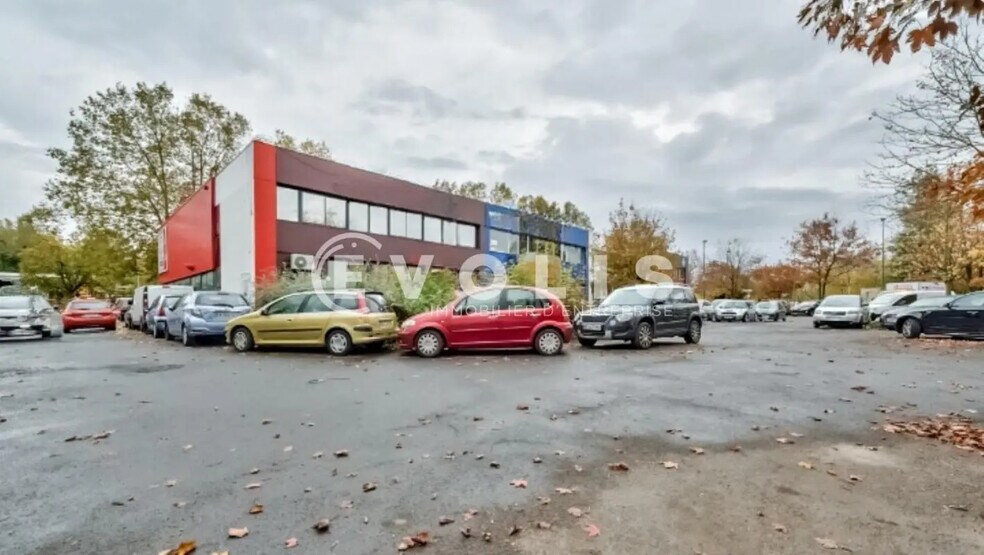Local d’activités dans Torcy à louer - Photo de l’immeuble – Image 3 sur 4