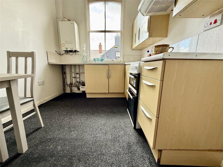 100-100A High St, Bridlington à vendre - Photo de l’immeuble – Image 2 sur 14