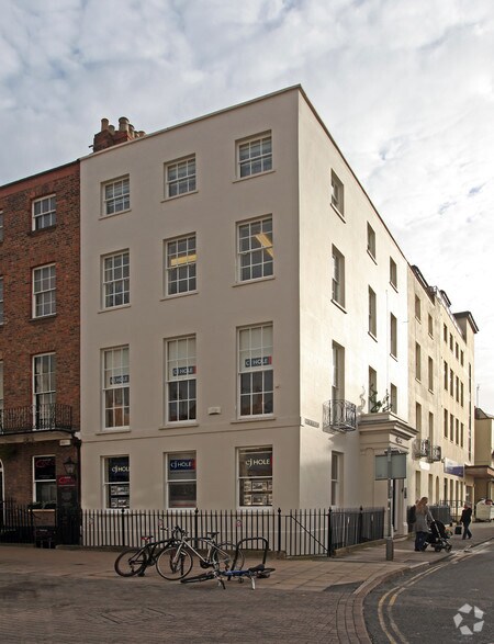 1 Bath St, Cheltenham à louer - Photo de l’immeuble – Image 2 sur 3
