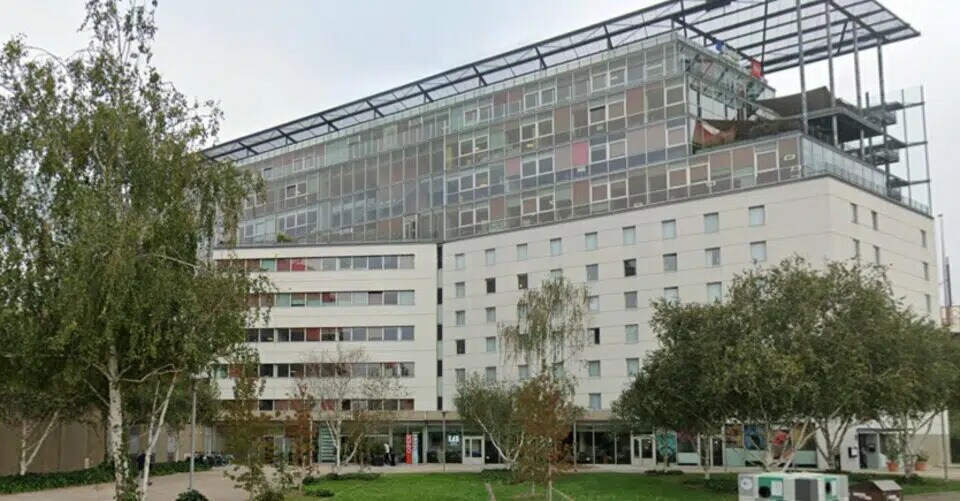 Bureau dans Caluire-et-Cuire à vendre - Photo de l’immeuble – Image 1 sur 13