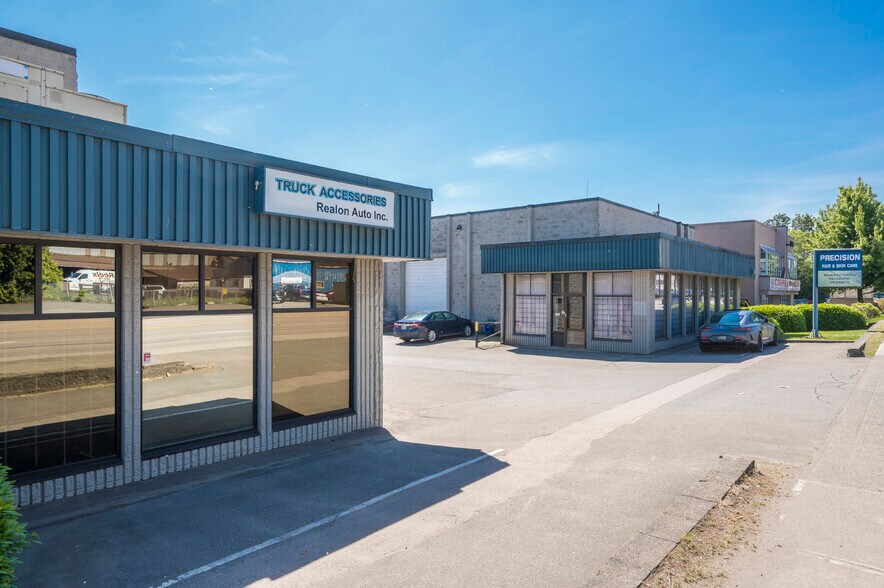 8268 128 St, Surrey, BC à louer - Photo de l’immeuble – Image 3 sur 8