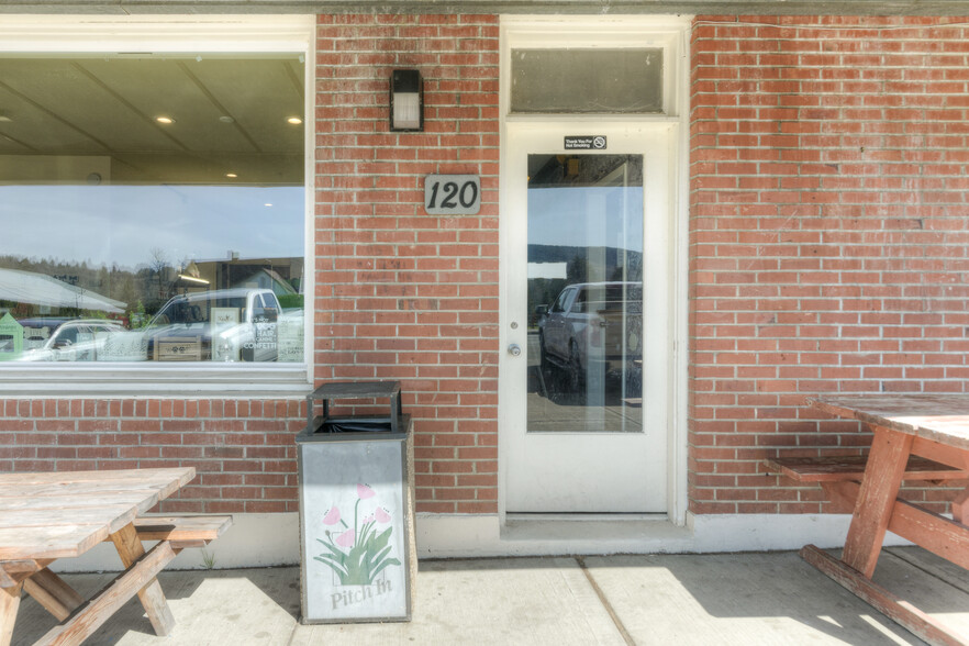 112 East State St, Mossyrock, WA à vendre - Photo de l’immeuble – Image 3 sur 22
