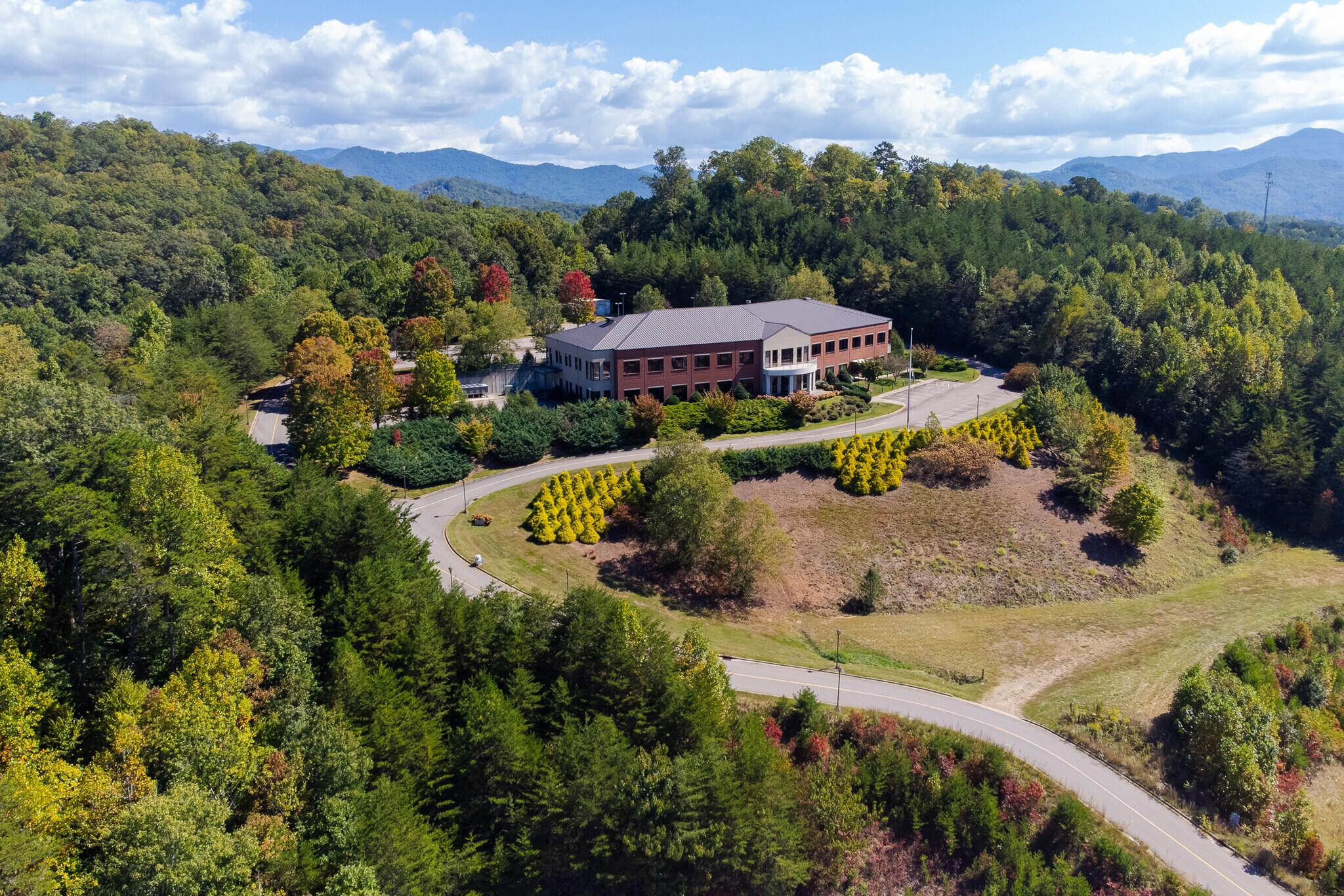 14 One Center Ct, Franklin, NC à vendre Photo de l’immeuble– Image 1 sur 25