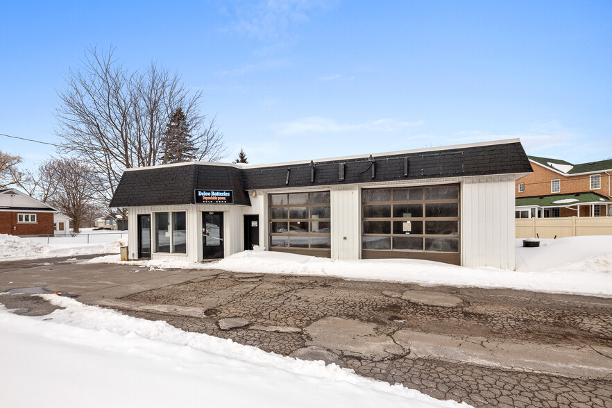 314 River Rd, Ottawa, ON à vendre - Photo de l’immeuble – Image 1 sur 8